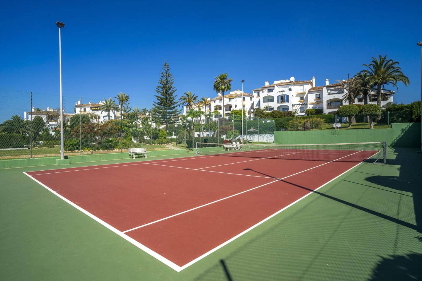 3 slaapkamer Flat te koop in Marbella met zwembad garage - € 1.090.000 (Ref: 9097636)