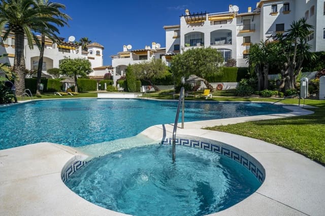 3 Zimmer Wohnung zu verkaufen in Nueva Andalucía Centro, Marbella mit Pool Garage - 1.090.000 € (Ref: 9097636)