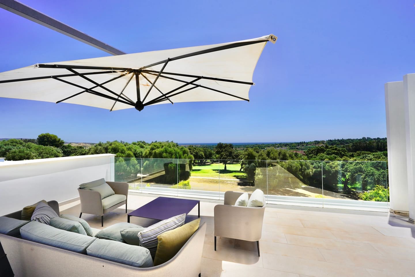 5 slaapkamer Villa te koop in Sotogrande met zwembad garage - € 1.495.000 (Ref: 9148682)