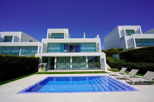 5 slaapkamer Villa te koop in Sotogrande Alto, San Roque met zwembad garage - € 1.495.000 (Ref: 9148682)