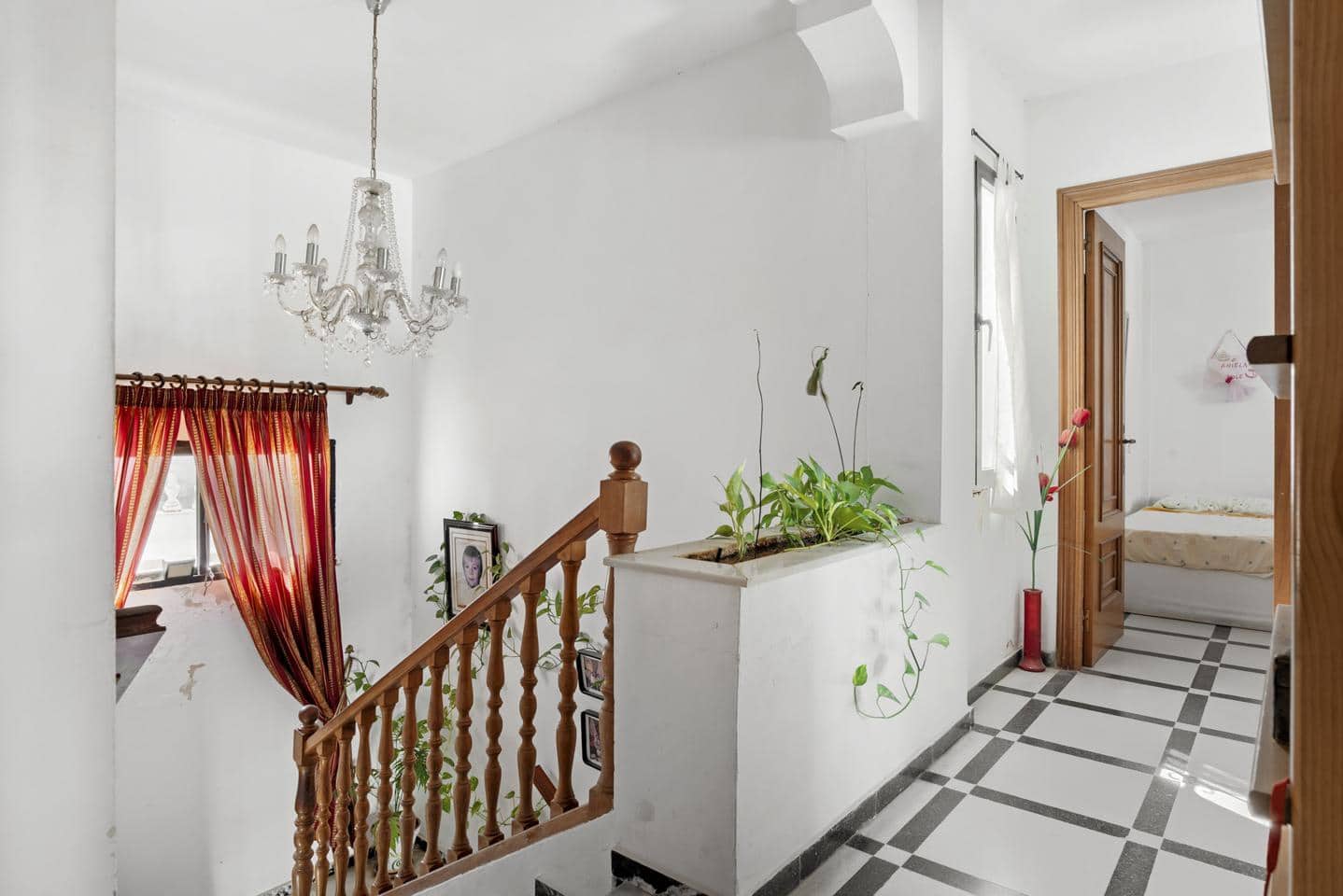 6 slaapkamer Villa te koop in Estepona met zwembad garage - € 995.000 (Ref: 9161968)