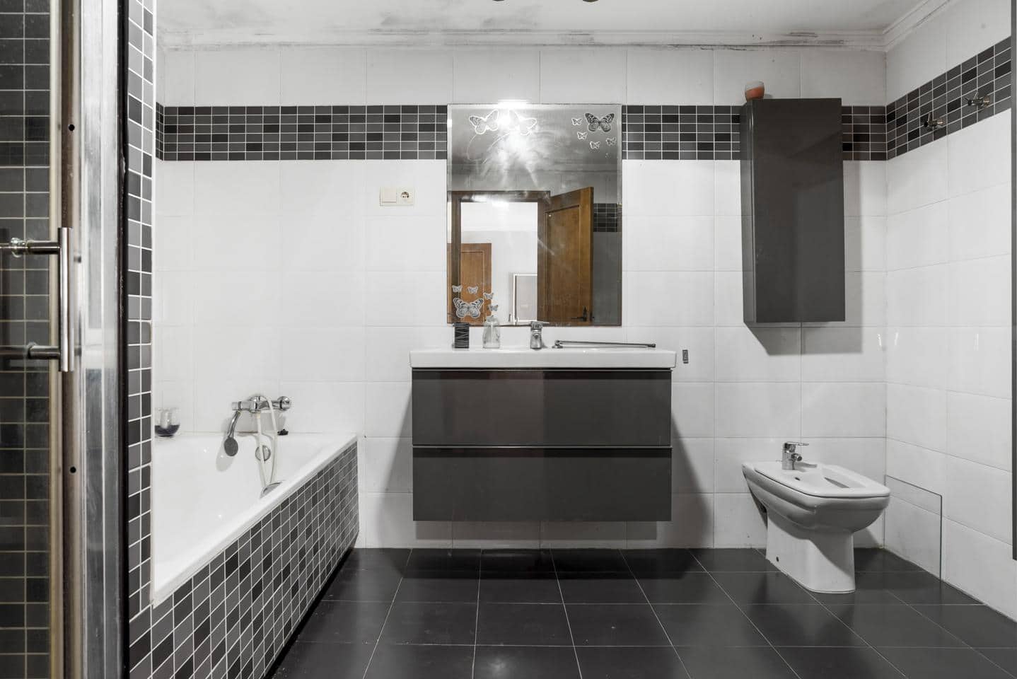 6 slaapkamer Villa te koop in Estepona met zwembad garage - € 995.000 (Ref: 9161968)