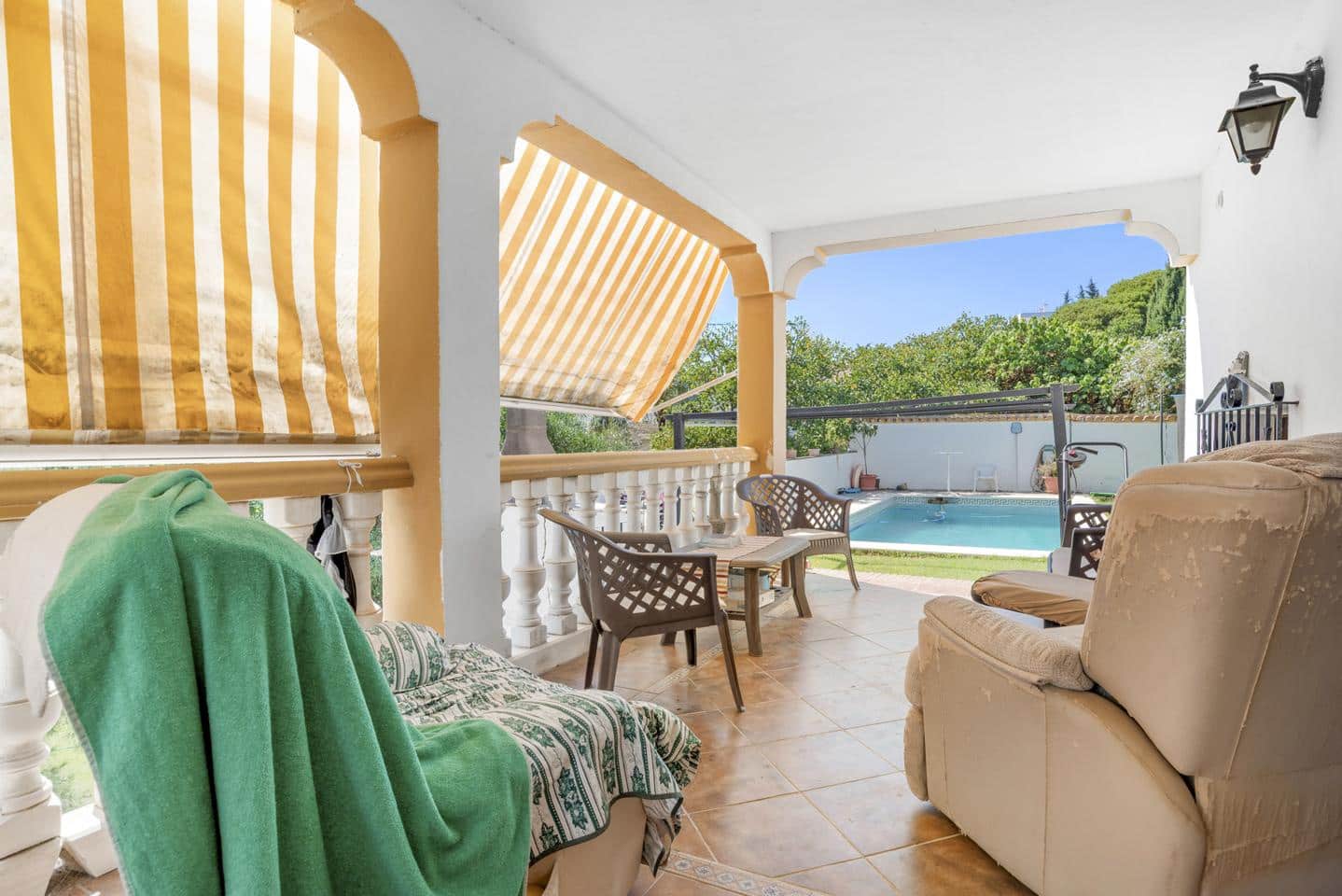 6 slaapkamer Villa te koop in Estepona met zwembad garage - € 995.000 (Ref: 9161968)