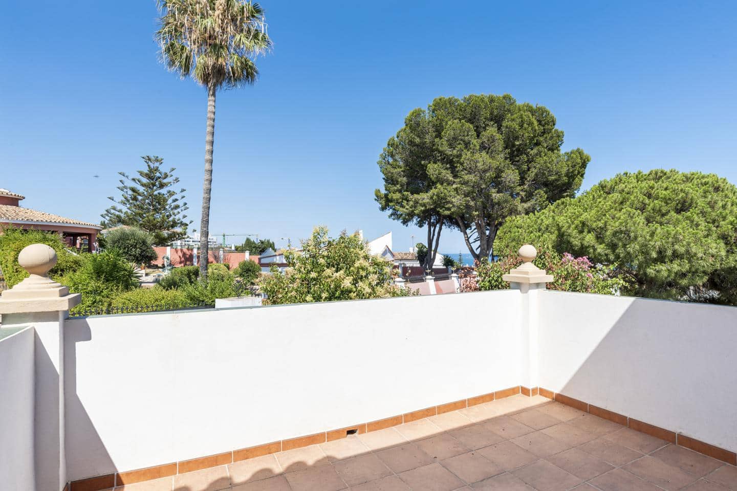 6 slaapkamer Villa te koop in Estepona met zwembad garage - € 995.000 (Ref: 9161968)