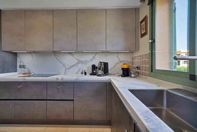 3 sovrum Lägenhet till salu i Los Flamingos, Benahavís med pool garage - 750 000 € (Ref: 9170436)