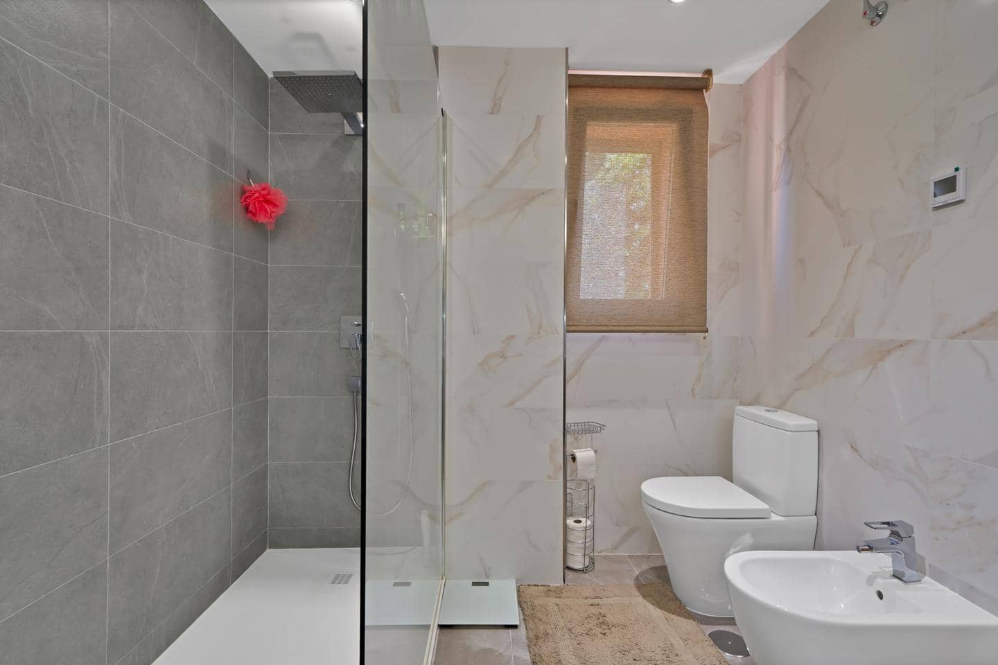 3 sypialnia Mieszkanie na sprzedaż w Benahavis z basenem garażem - 750 000 € (Ref: 9170436)