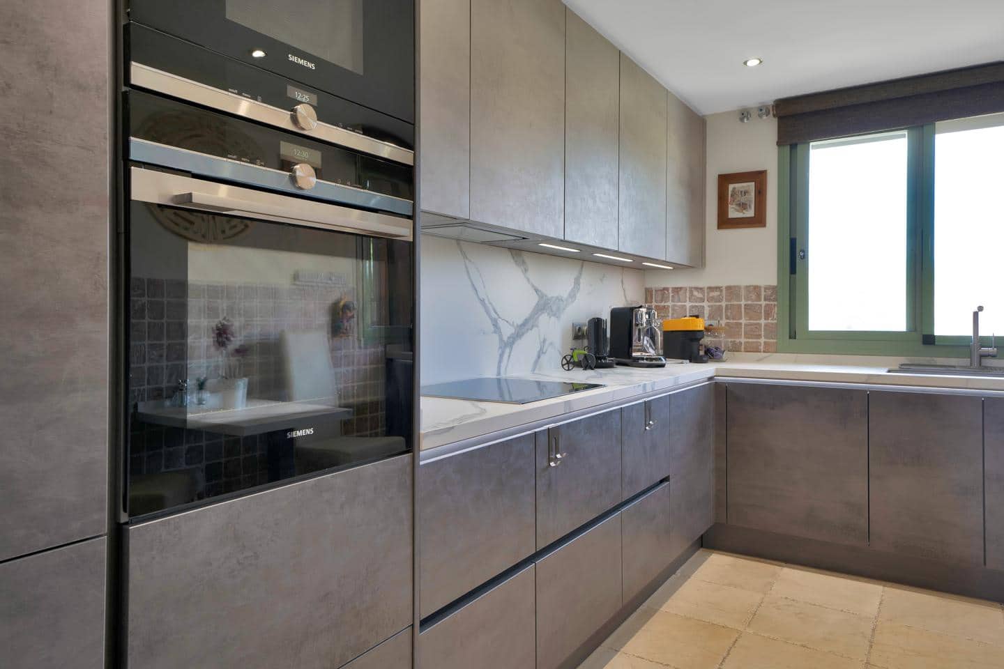 3 sypialnia Mieszkanie na sprzedaż w Benahavis z basenem garażem - 750 000 € (Ref: 9170436)