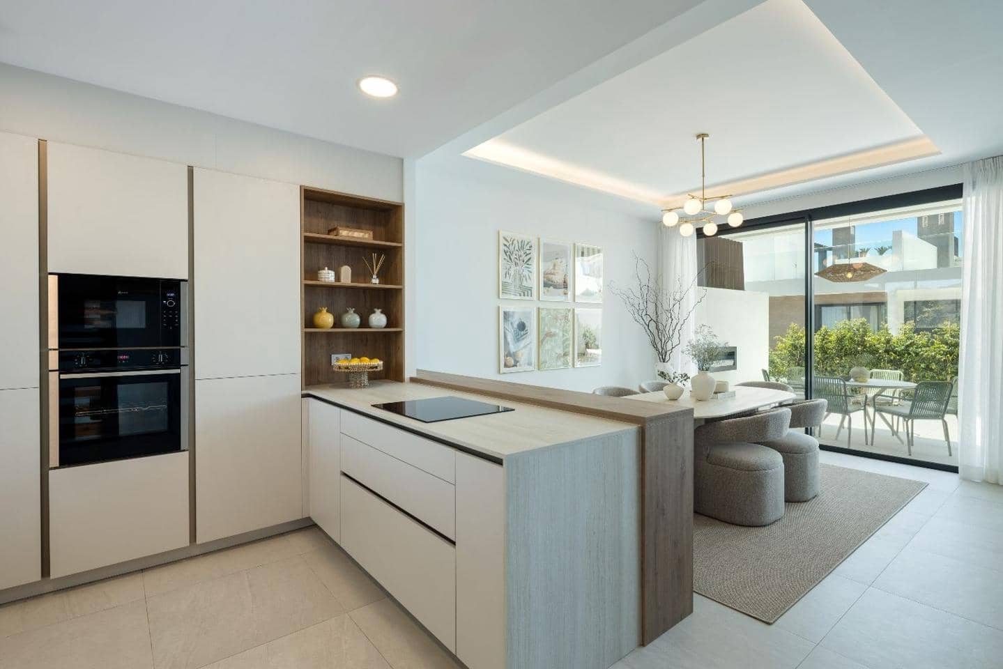 4 slaapkamer Villa te koop in Marbella met zwembad garage - € 1.295.000 (Ref: 9186063)