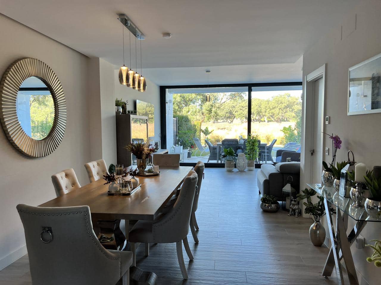 4 soveværelse Villa til salg i La Alcaidesa med swimmingpool garage - € 869.000 (Ref: 9187694)