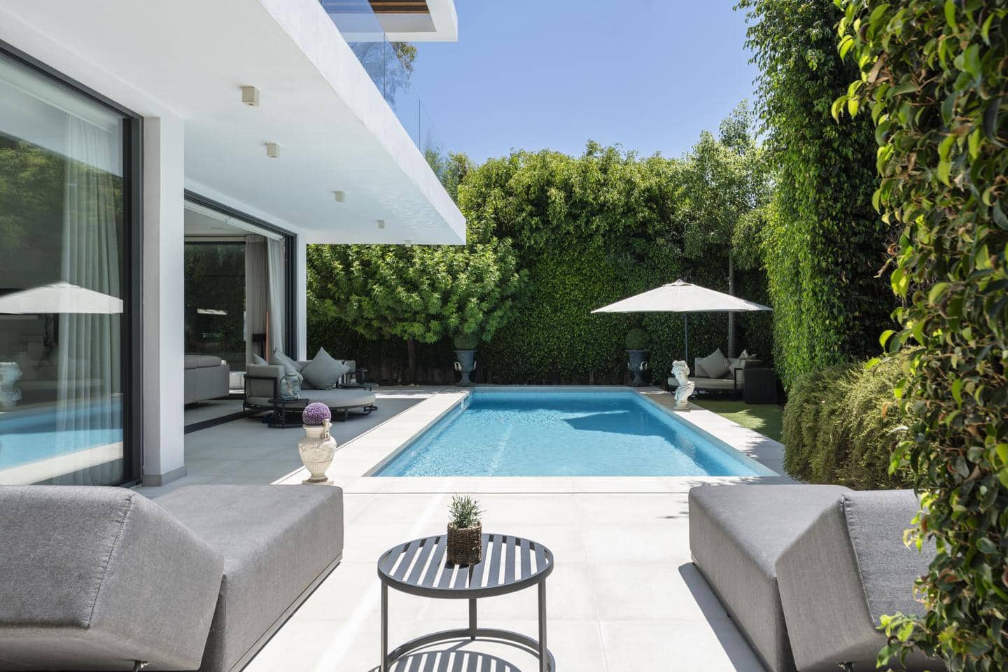 4 slaapkamer Villa te koop in Benahavis met zwembad garage - € 1.825.000 (Ref: 9193246)