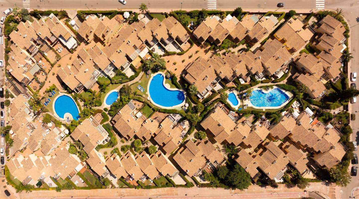 4 soveværelse Villa til salg i Marbella med swimmingpool garage - € 1.450.000 (Ref: 9199981)