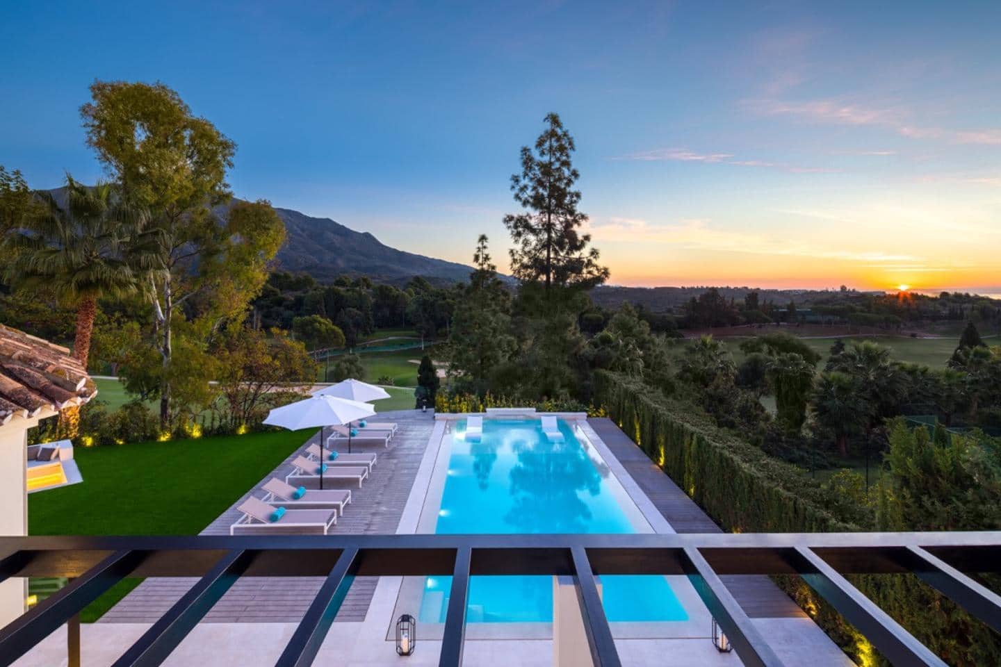 5 soverom Villa til salgs i Marbella med svømmebasseng garasje - € 4 975 000 (Ref: 9211613)