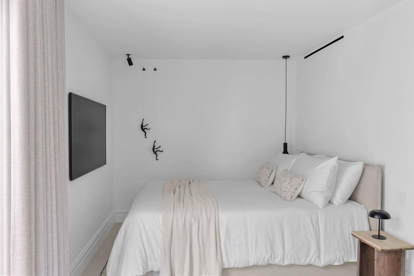 4 bedroom Villa for sale in Marbella with pool garage - € 7,495,000 (Ref: 9221545)