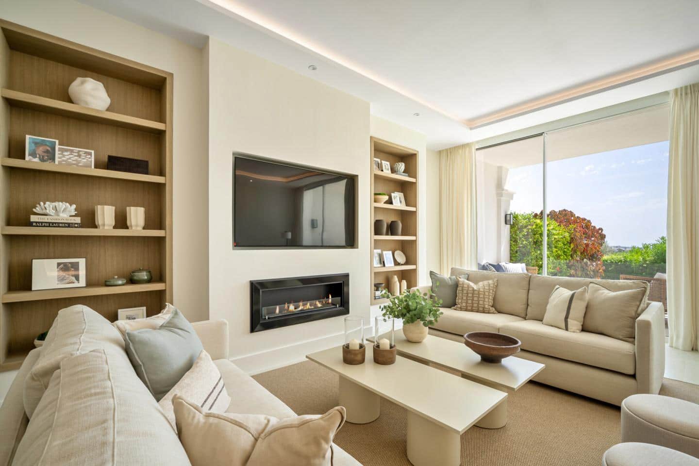 4 sypialnia Mieszkanie na sprzedaż w Benahavis z basenem garażem - 1 875 000 € (Ref: 9226092)