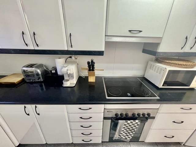 2 quarto Apartamento para venda em Seghers, Estepona com piscina - 249 000 € (Ref: 9231780)