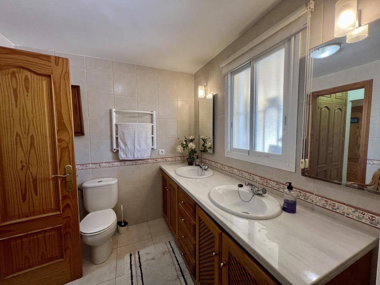 8 soveværelse Finca/Landehus til salg i Estepona med swimmingpool garage - € 1.190.000 (Ref: 9232090)