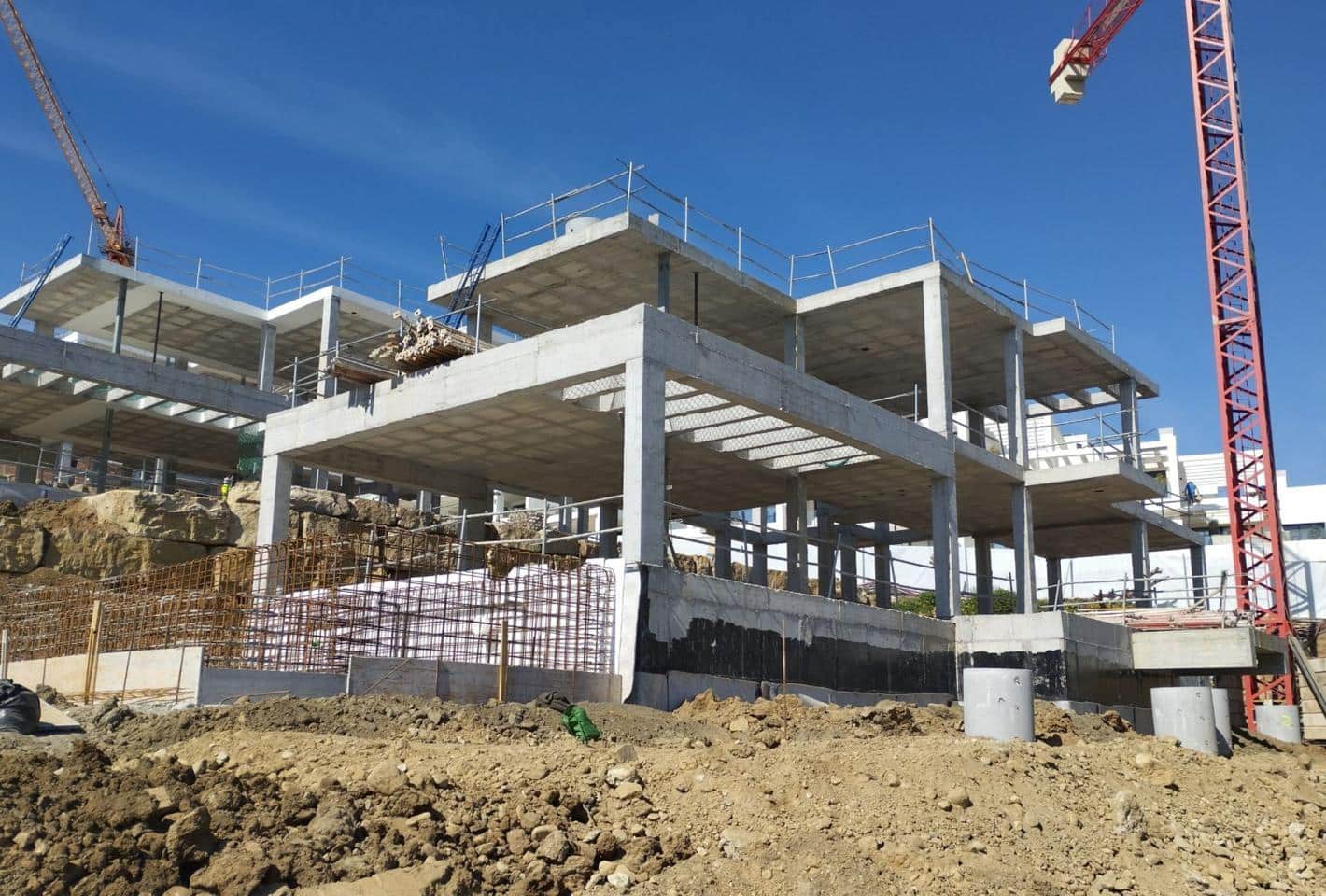 3 quarto Moradia para venda em Estepona com piscina garagem - 1 440 000 € (Ref: 9256633)