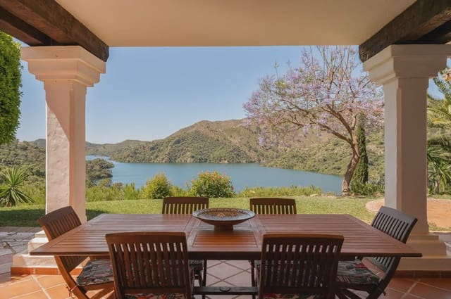 6 soveværelse Finca/Landehus til salg i Istán med swimmingpool garage - € 4.995.000 (Ref: 9275404)