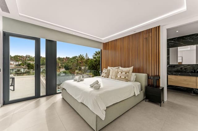 5 slaapkamer Villa te koop in El Paraiso, Estepona met zwembad garage - € 1.790.000 (Ref: 9275405)