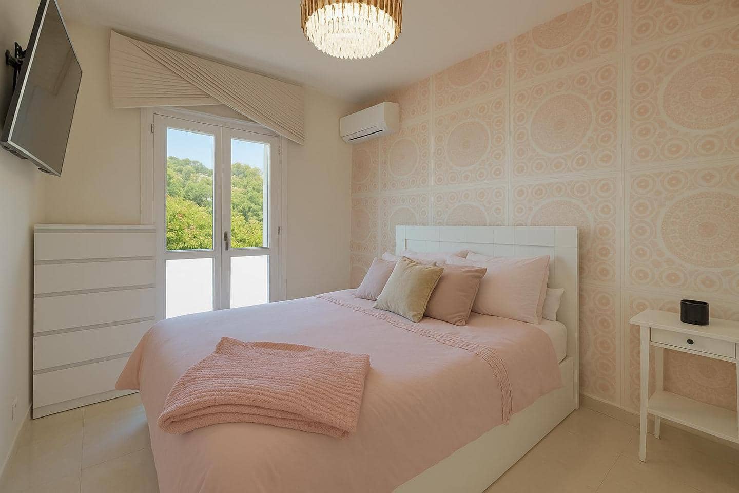 4 sovrum Villa till salu i El Paraiso med pool garage - 650 000 € (Ref: 9308964)