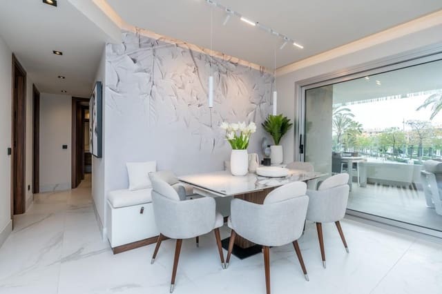 Piso de 3 habitaciones en Nueva Alcántara, Marbella en venta con piscina garaje - 790.000 € (Ref: 9324508)