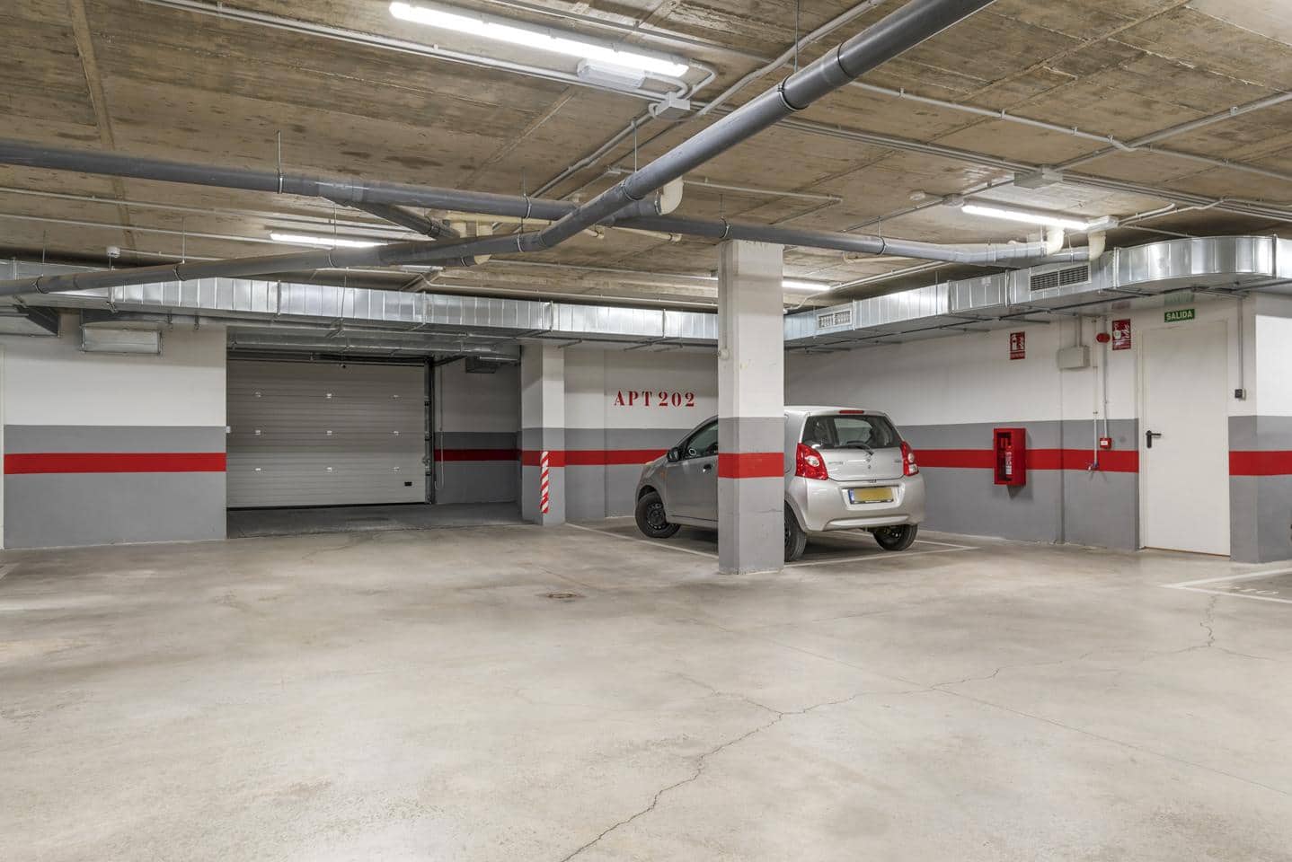 2 slaapkamer Flat te koop in Estepona met zwembad garage - € 495.000 (Ref: 9329728)