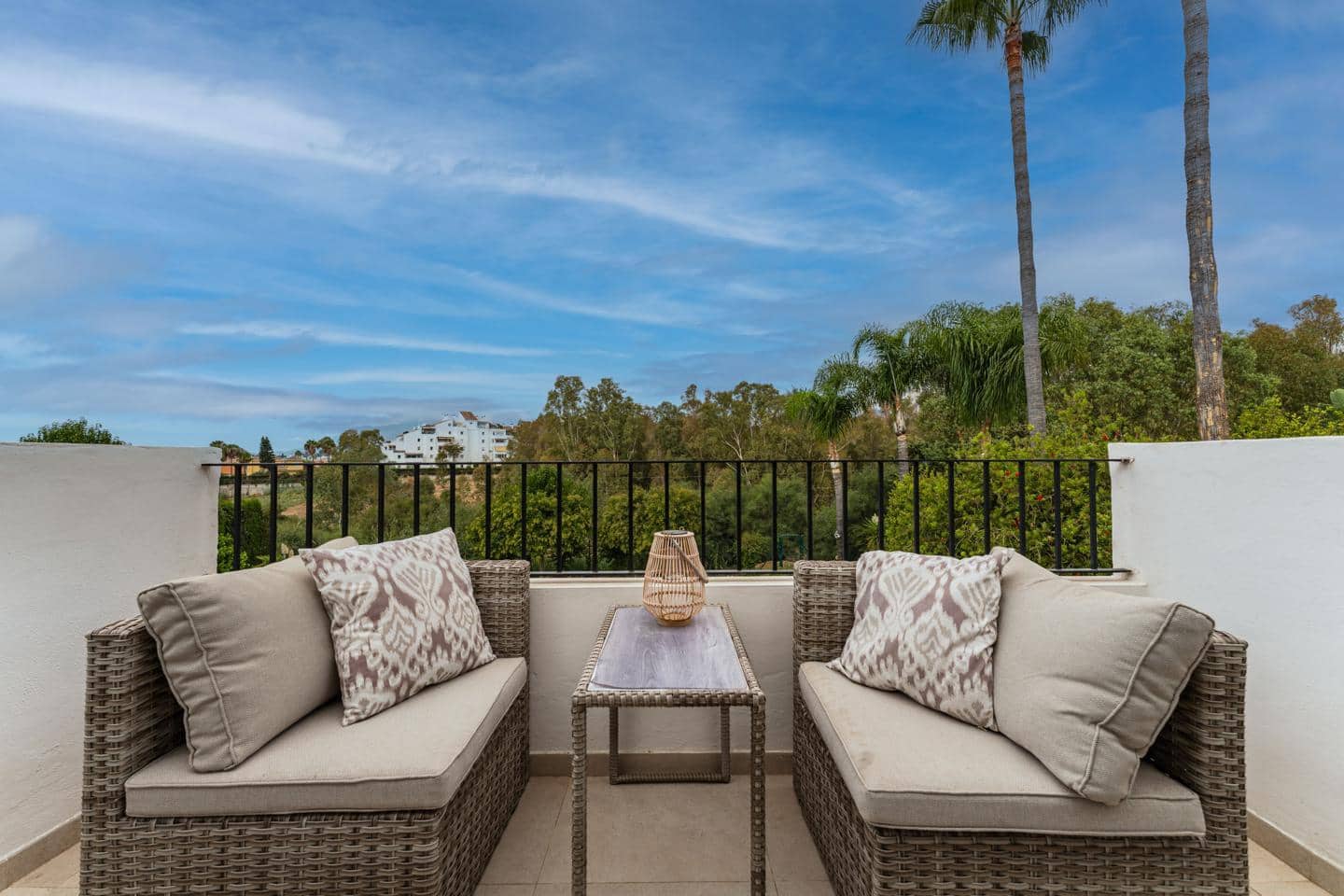 6 sypialnia Willa na sprzedaż w Estepona z basenem garażem - 2 895 000 € (Ref: 9329729)