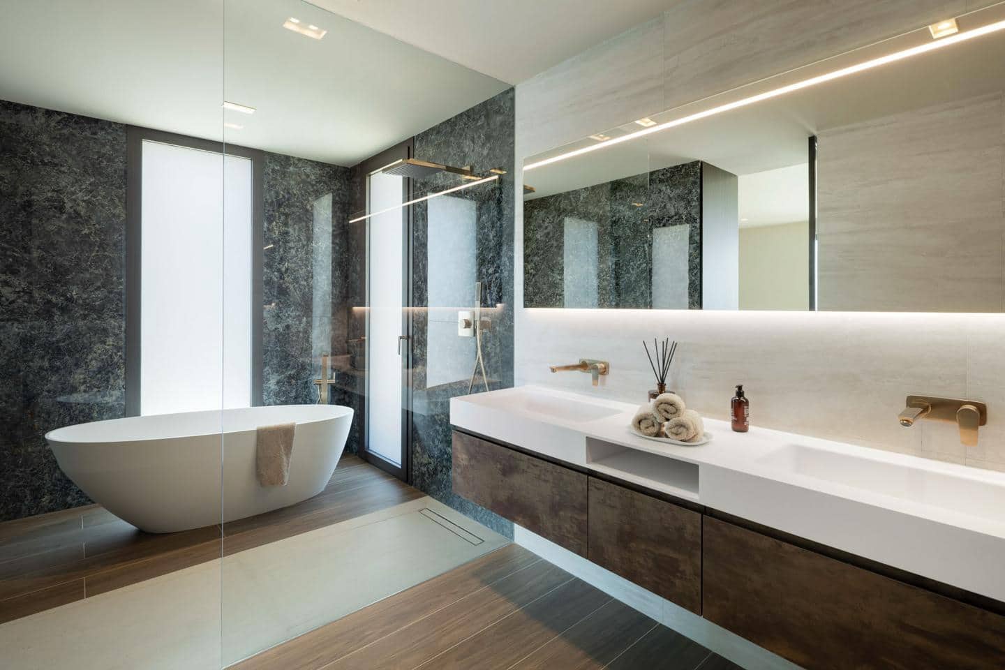 5 Zimmer Villa zu verkaufen in Benahavis mit Pool Garage - 4.395.000 € (Ref: 9340375)