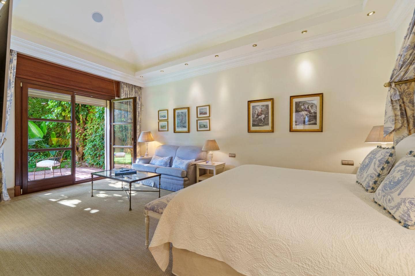 6 soverom Villa til salgs i Marbella med svømmebasseng garasje - € 8 950 000 (Ref: 9343041)