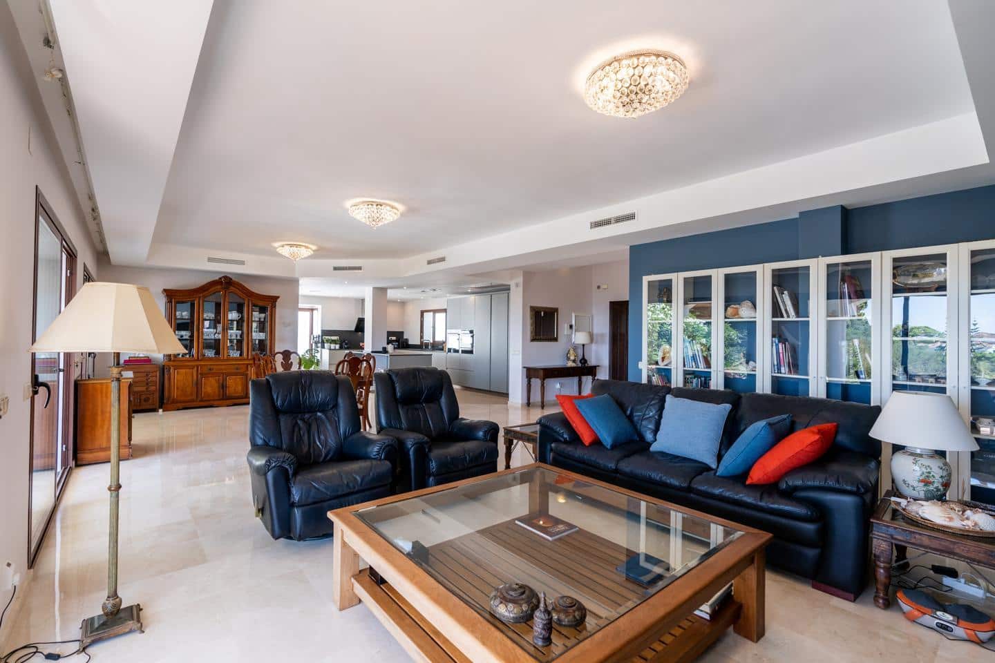 4 Zimmer Villa zu verkaufen in Benahavis mit Pool Garage - 1.795.000 € (Ref: 9343043)