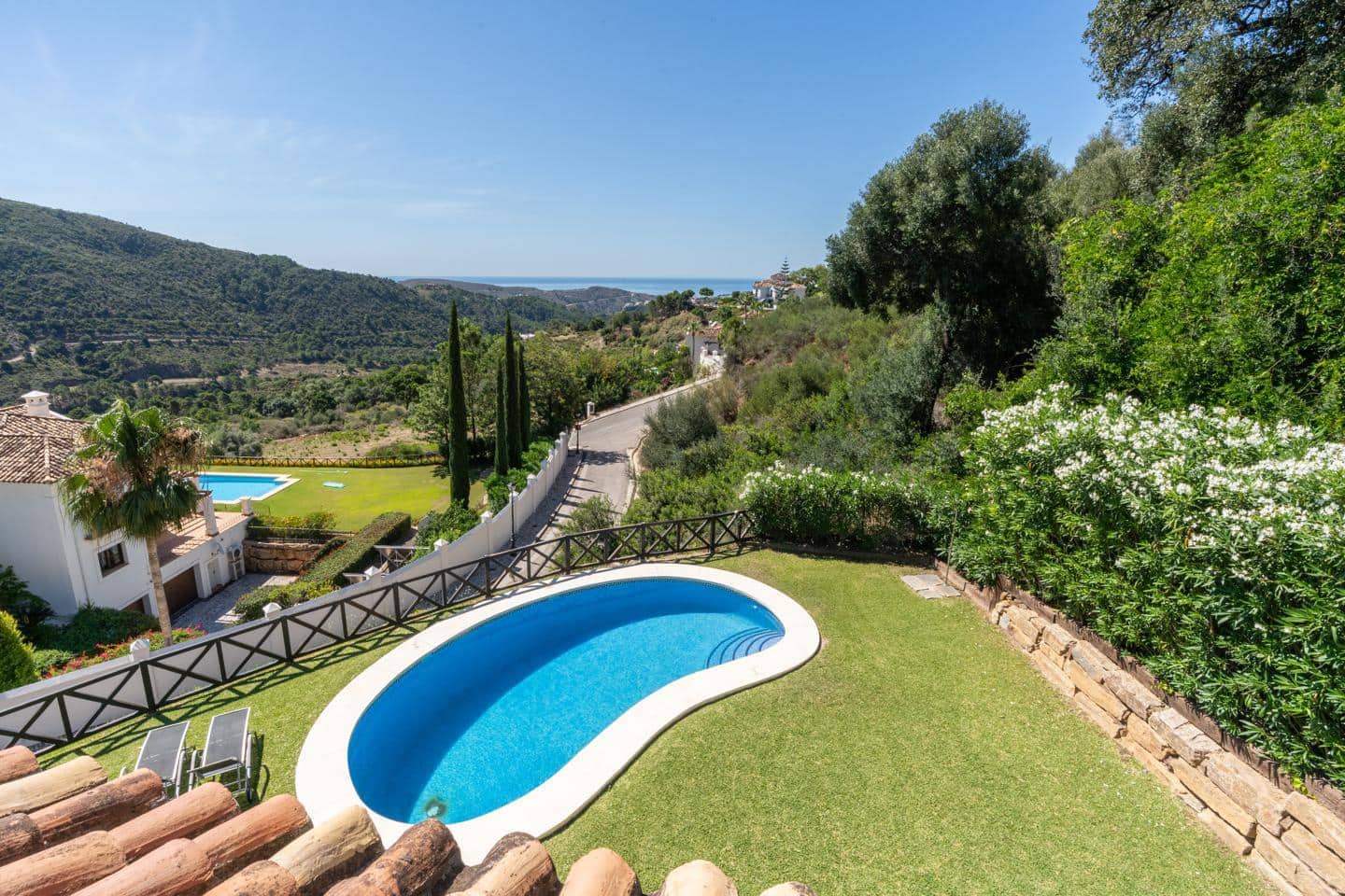 4 Zimmer Villa zu verkaufen in Benahavis mit Pool Garage - 1.795.000 € (Ref: 9343043)