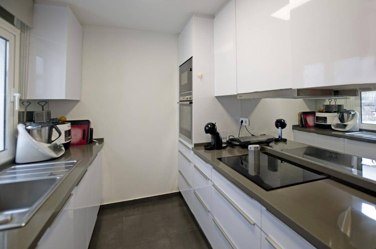 3 sovrum Lägenhet till salu i Marbella med pool garage - 1 197 000 € (Ref: 9345210)