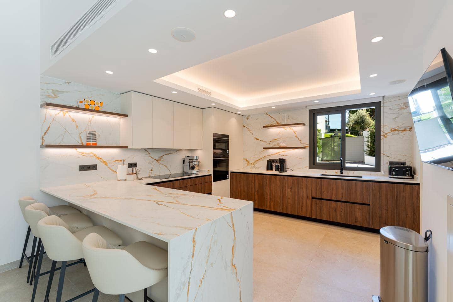 5 soverom Villa til salgs i Marbella med svømmebasseng garasje - € 4 950 000 (Ref: 9371539)