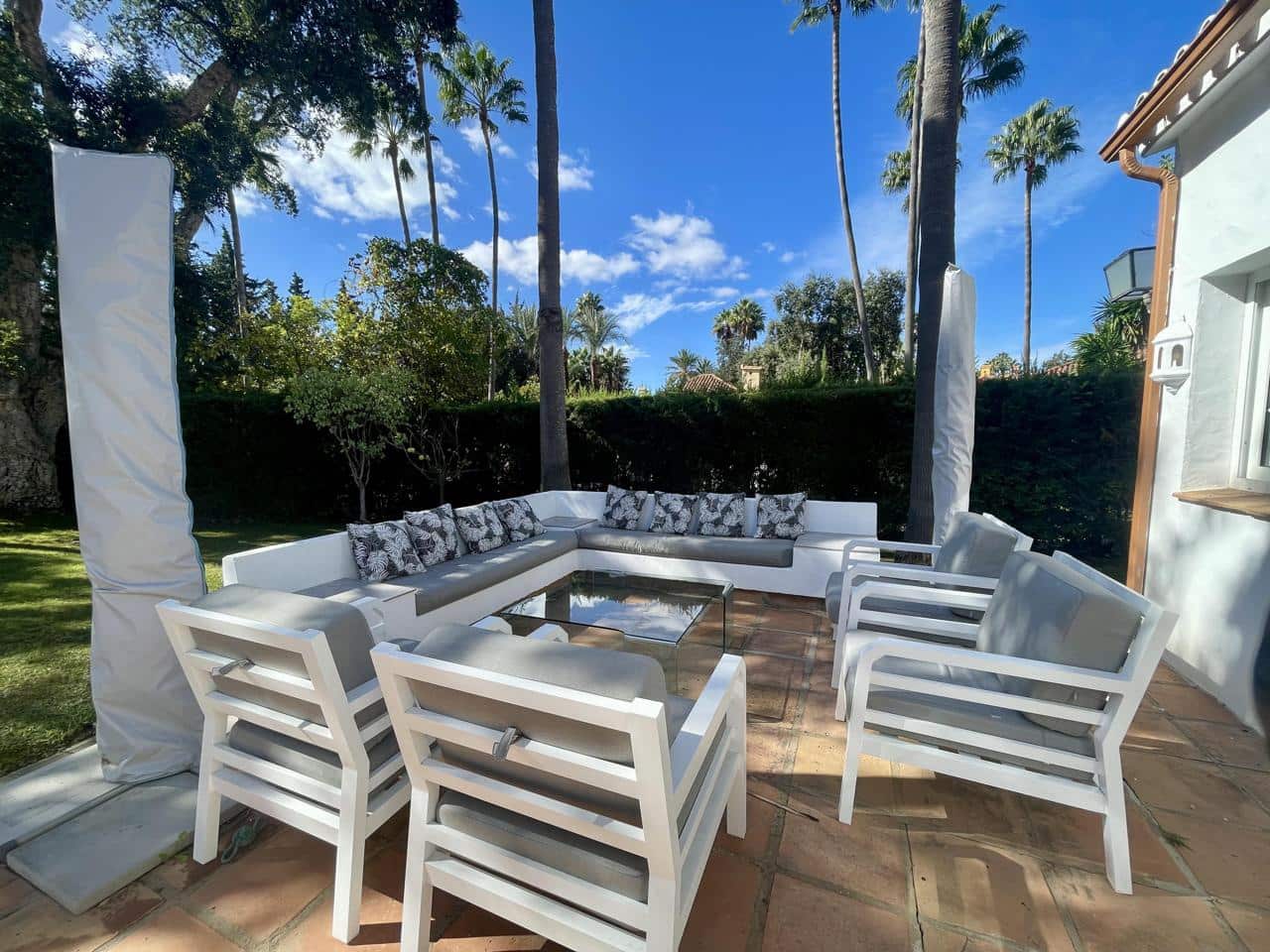 3 soveværelse Villa til salg i Sotogrande med swimmingpool garage - € 860.000 (Ref: 9374735)