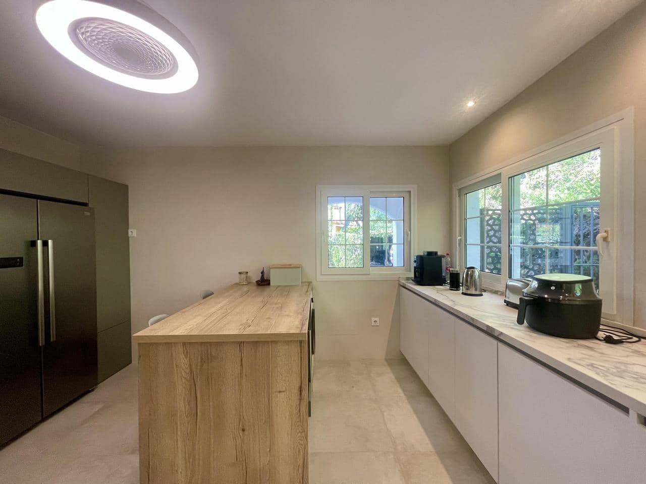 3 soveværelse Villa til salg i Sotogrande med swimmingpool garage - € 860.000 (Ref: 9374735)