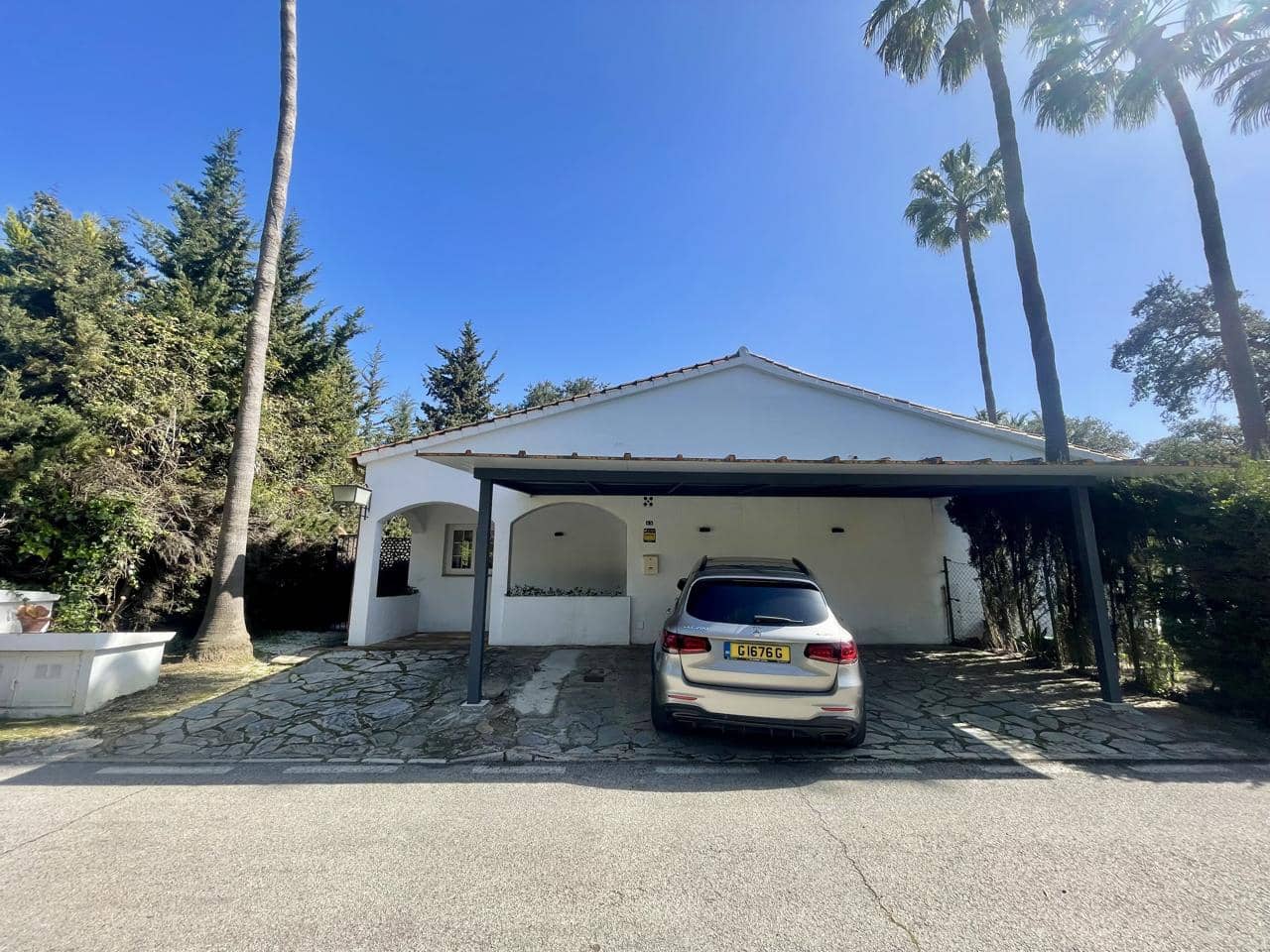 3 bedroom Villa for sale in Sotogrande with pool garage - € 860,000 (Ref: 9374735)