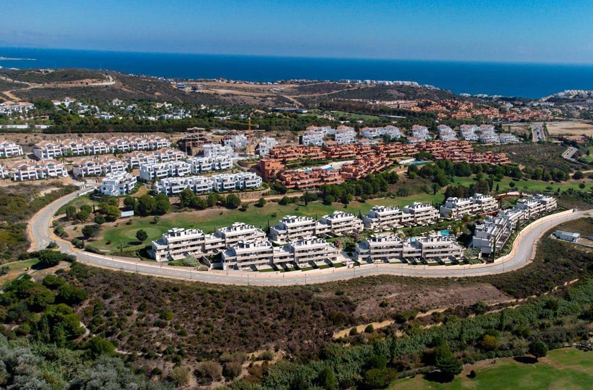 3 slaapkamer Flat te koop in Casares met zwembad garage - € 381.000 (Ref: 9384961)