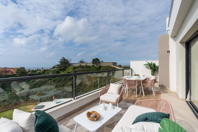 3 sypialnia Mieszkanie na sprzedaż w Puerto Banus, Marbella z basenem garażem - 950 000 € (Ref: 9384972)