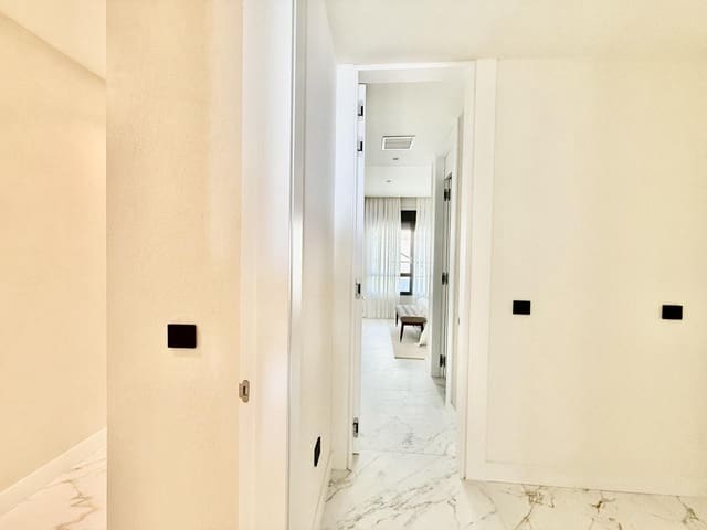 5 soveværelse Lejlighed til salg i La Concha - Resina Golf, Estepona med swimmingpool garage - € 1.679.000 (Ref: 9384974)