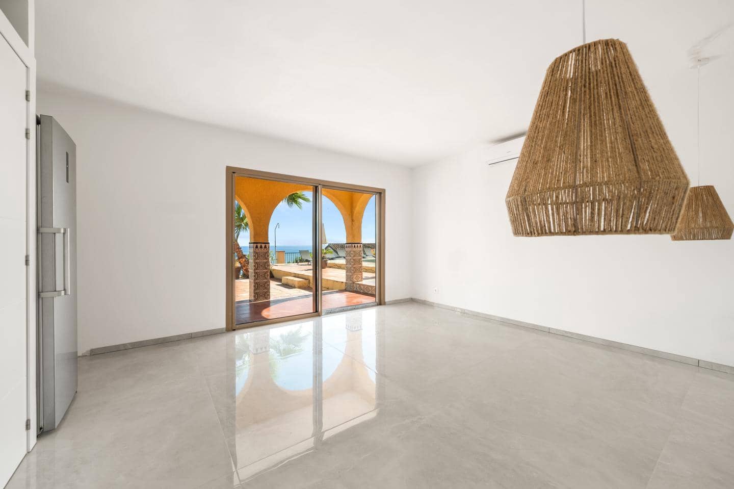 7 bedroom Villa for sale in Buenas Noches with pool - € 1,840,000 (Ref: 9386681)