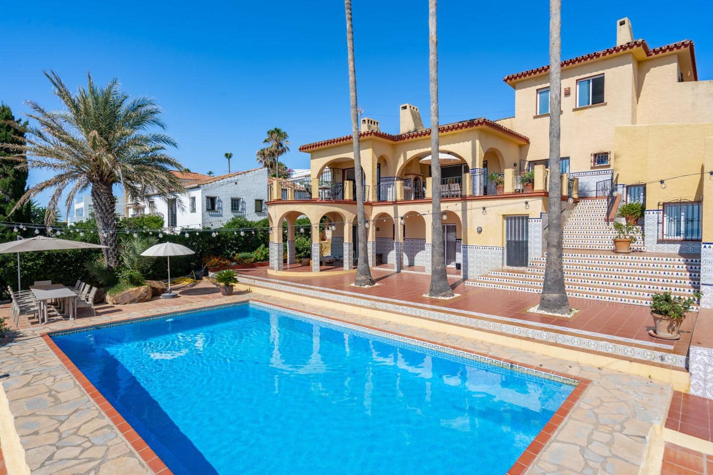 7 bedroom Villa for sale in Buenas Noches with pool - € 1,840,000 (Ref: 9386681)