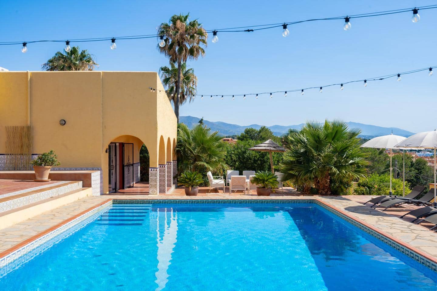 7 bedroom Villa for sale in Buenas Noches with pool - € 1,840,000 (Ref: 9386681)