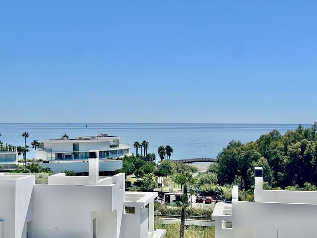 3 Zimmer Wohnung zu verkaufen in Guadalobón, Estepona mit Pool Garage - 725.000 € (Ref: 9389993)