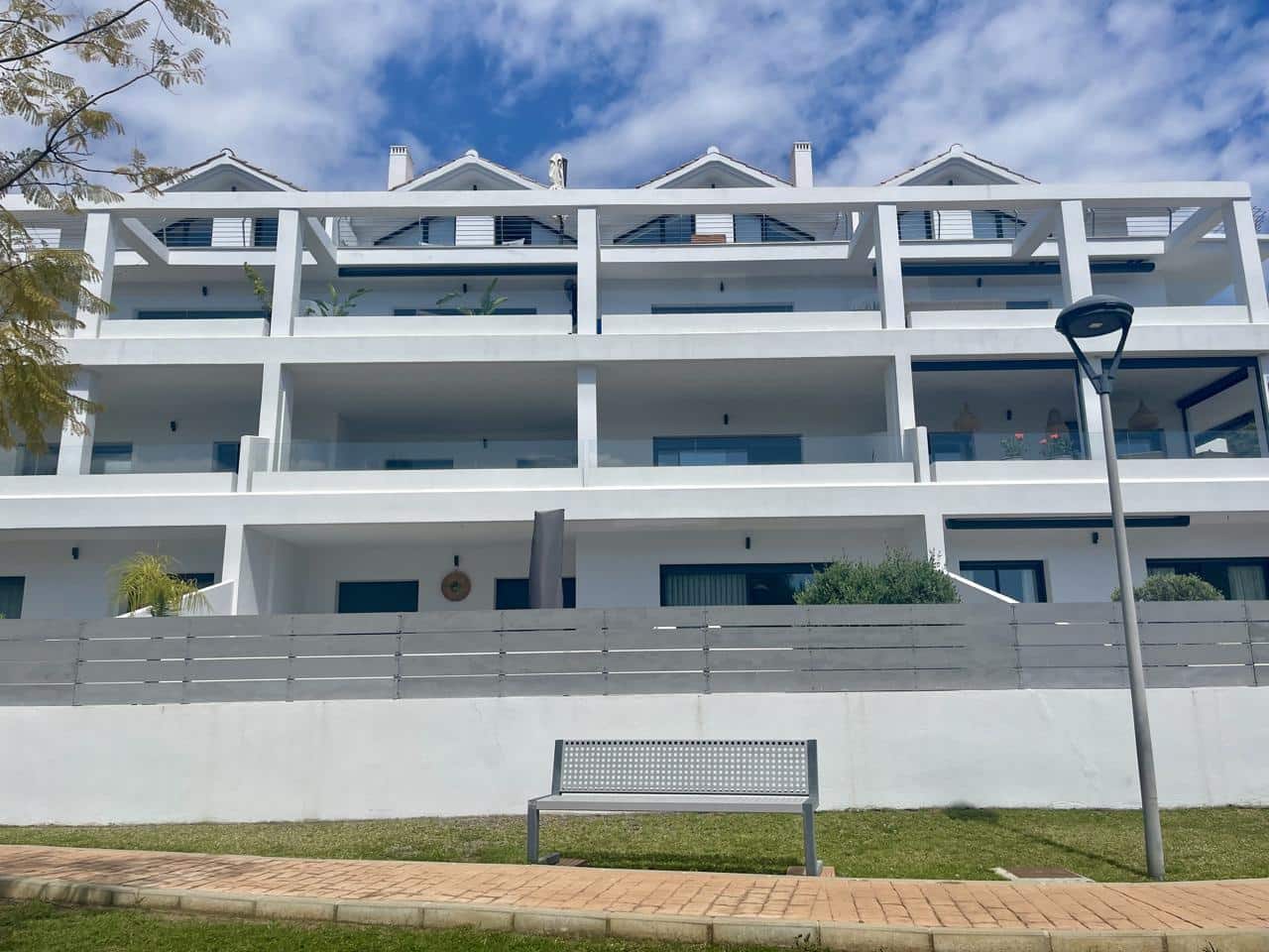 2 sovrum Lägenhet till salu i New Golden Mile med pool garage - 379 000 € (Ref: 9404554)