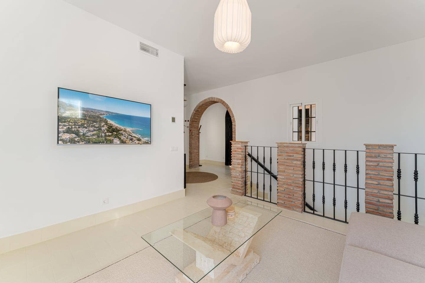 6 sovrum Villa till salu i Benahavis med pool garage - 3 295 000 € (Ref: 9408262)