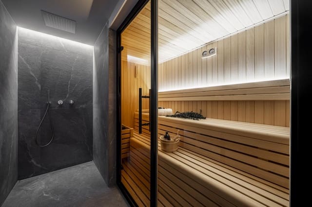 5 soverom Villa til salgs i Los Naranjos, Marbella med svømmebasseng - € 5 350 000 (Ref: 9409080)