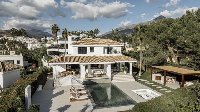 5 sypialnia Willa na sprzedaż w Los Naranjos, Marbella z basenem - 5 350 000 € (Ref: 9409080)