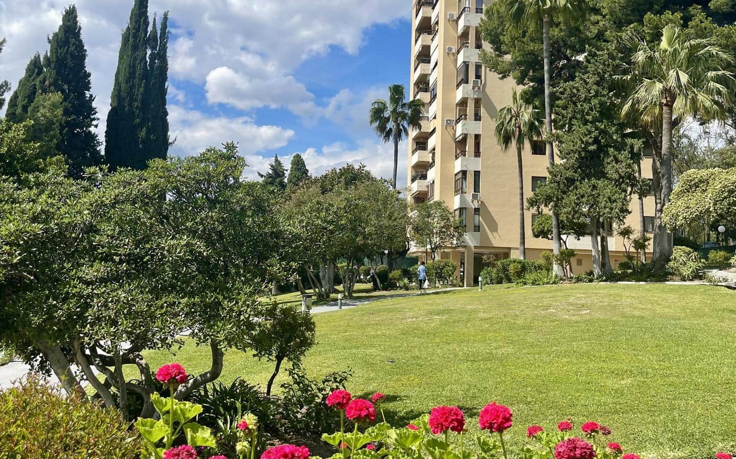 7 slaapkamer Finca/Landhuis te koop in San Enrique de Guadiaro met zwembad garage - € 875.000 (Ref: 9426738)