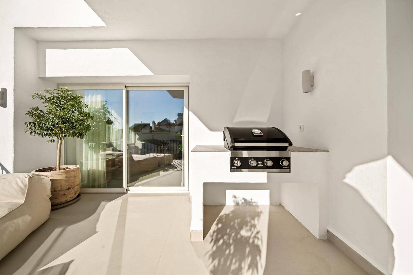 3 sovrum Lägenhet till salu i Benahavis med pool garage - 849 000 € (Ref: 9426742)