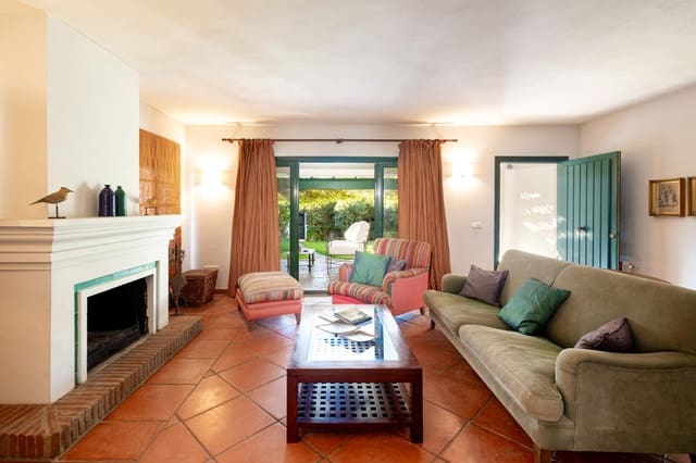 4 chambre Villa/Maison à vendre à Saladillo-Benamara, Estepona avec piscine garage - 1 150 000 € (Ref: 9441666)